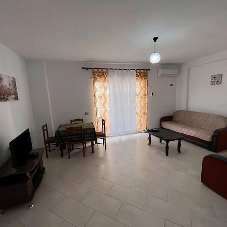Gerald'S Central Apartments Vlorë エクステリア 写真