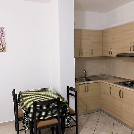 Gerald'S Central Apartments Vlorë エクステリア 写真
