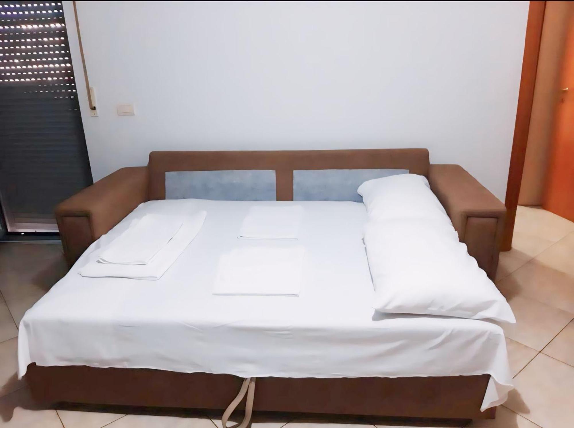 Gerald'S Central Apartments Vlorë エクステリア 写真