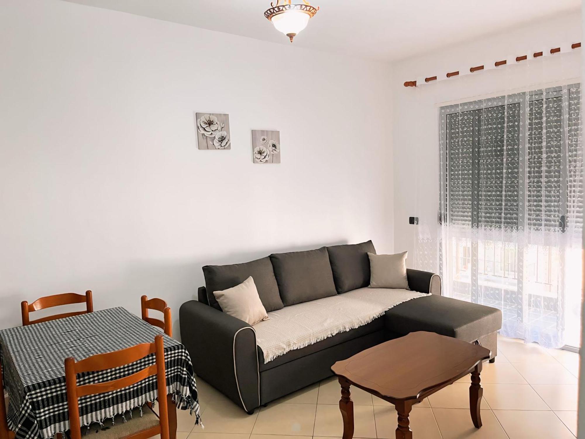Gerald'S Central Apartments Vlorë エクステリア 写真