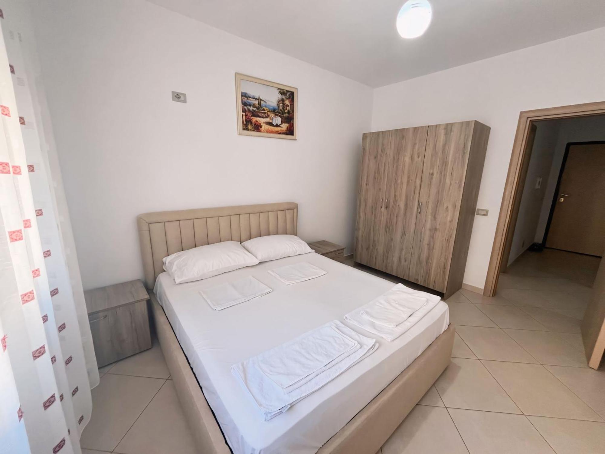 Gerald'S Central Apartments Vlorë エクステリア 写真