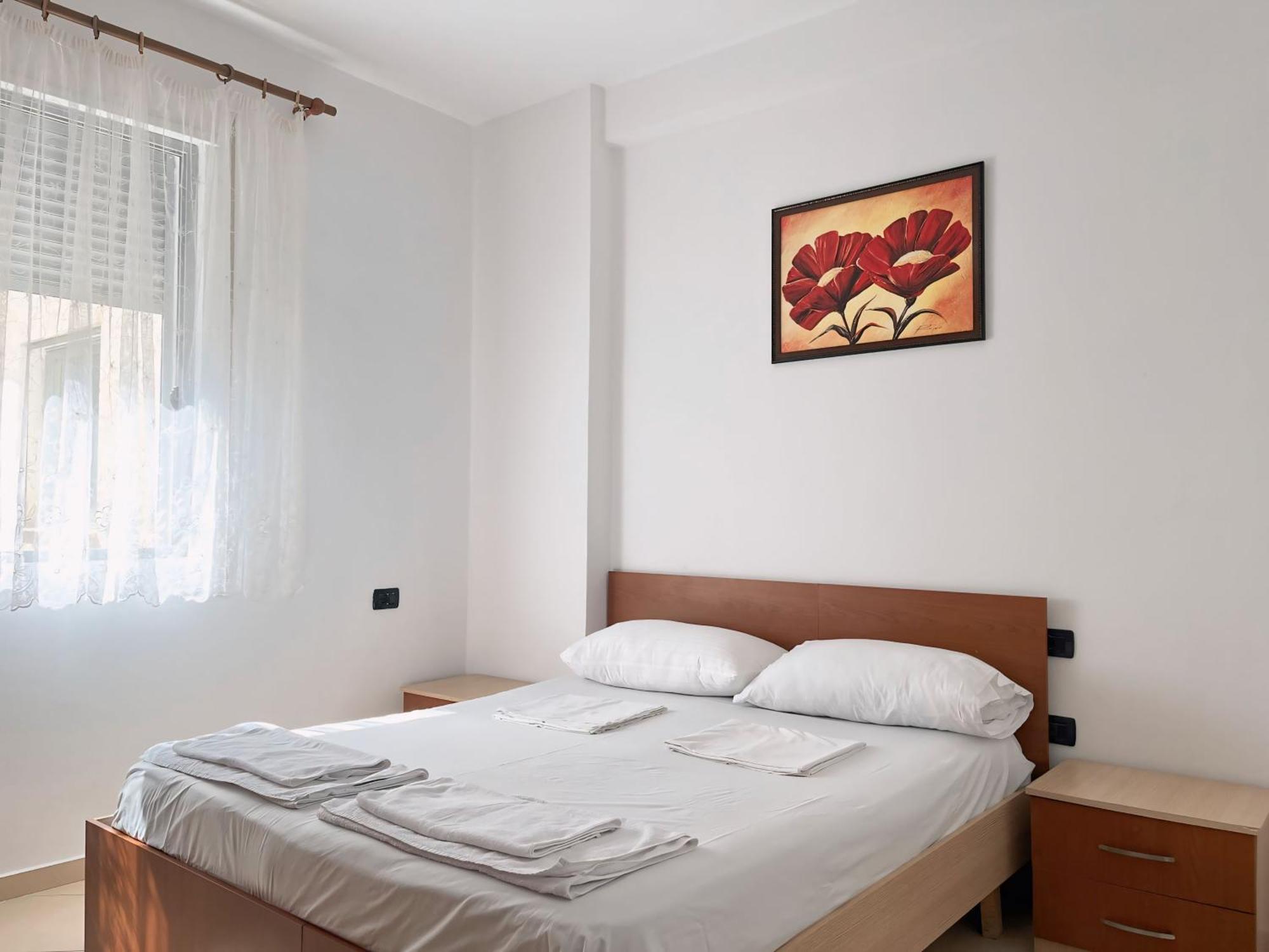 Gerald'S Central Apartments Vlorë エクステリア 写真